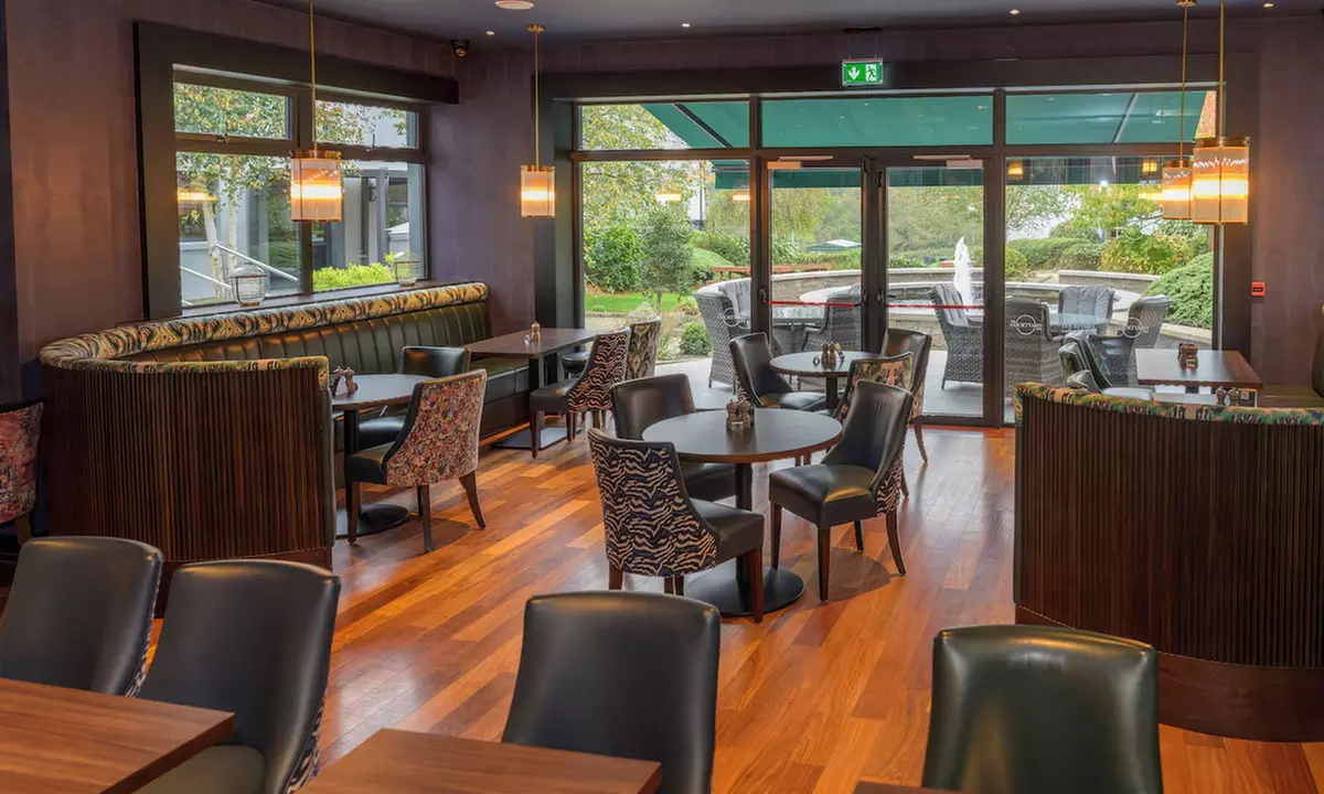 County Wexford: Stay for 2 with Breakfast & Bottle of Prosecco