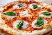 Restaurante La Cascada: experimenta auténticas pizzas artesanales, entretenimiento en vivo,41% de descuento - Second Medium