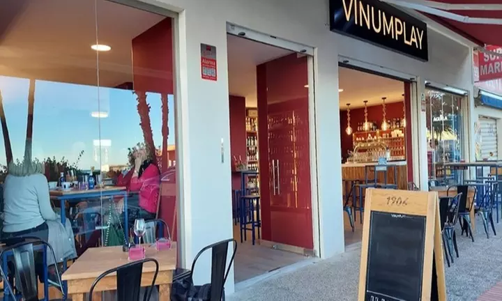 Cata de 4 vinos con maridaje de tapas para 1, 2 o 4 personas