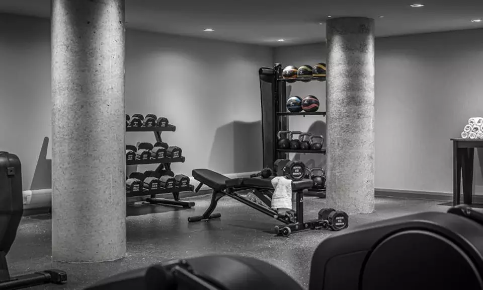 Brighton and Hove: Deluxe Double with Breakfast and Dinner