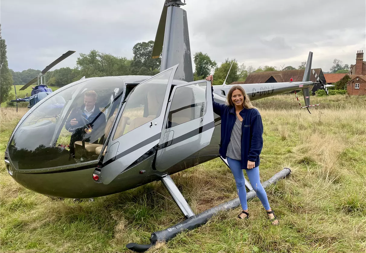 20-Min Helicopter Flying Lesson Experience with Hands-On Flying in UK
