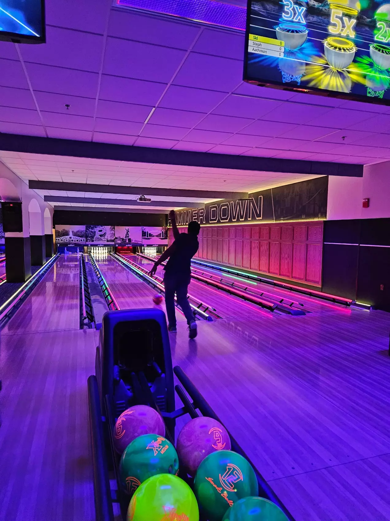 3 Games of Bowling + Shoes for 2, 4 or 6 Bowlers 