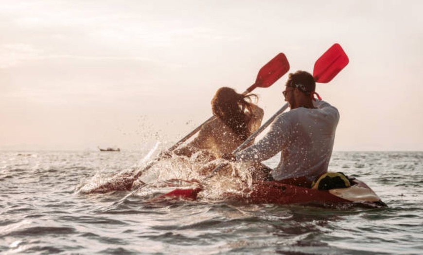 Image 5: Alquiler de kayak o paddle surf durante 2 h para 1 o 2 personas 