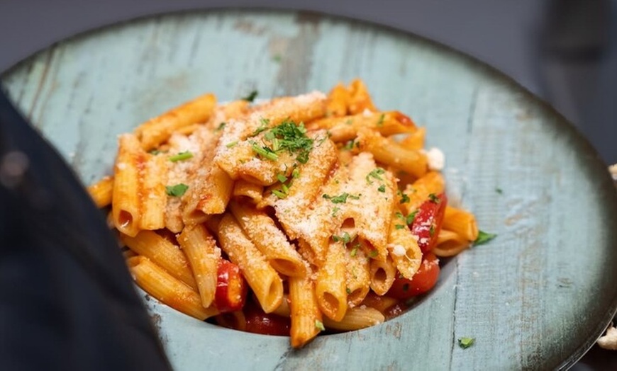 Image 3: XXL-Antipasti-Platte & Pizza oder Pastagericht nach Wahl