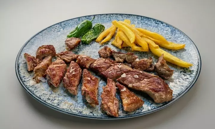 Deleita tus sentidos: menú Posada completo para 2 o 4 personas