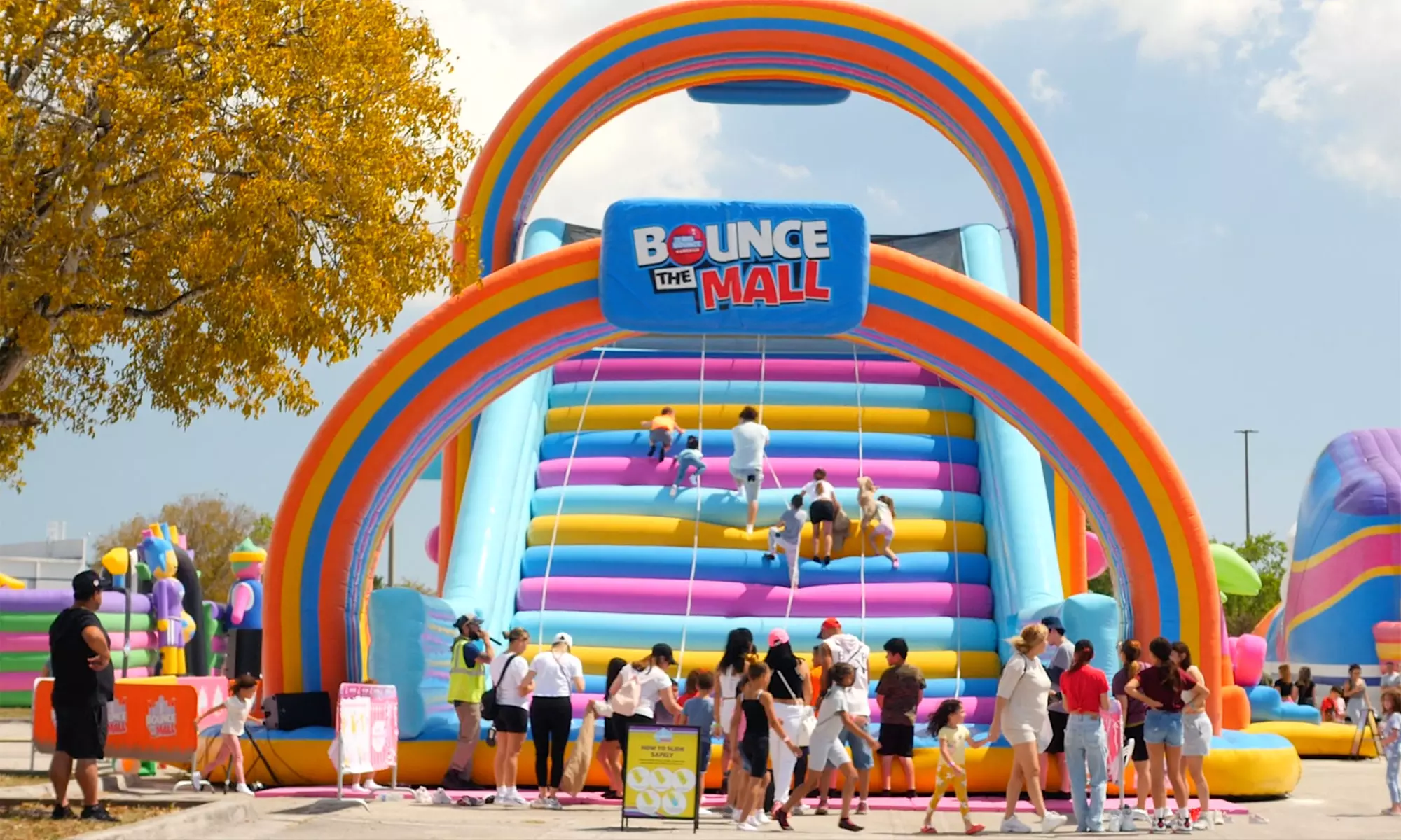 Admission to Bounce the City- Woodfield Mall for One August 26 - September 4 (27% Off) - Primary Image