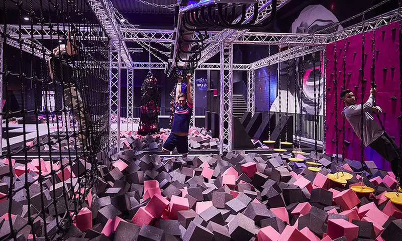 120 Min. Sprungzeit - Erlebe Action und Trampolinspaß für 1, 2 oder 4 Personen (bis zu  33% sparen) - Primary Image