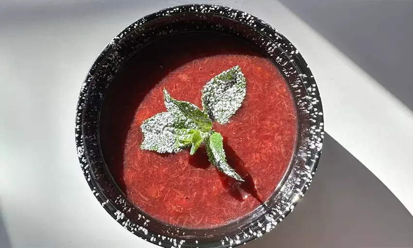 Internationales 3-Gänge-Menü für 2-4 Personen