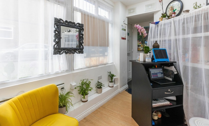 Image 2: Manscaping - Back & Shoulders, Chest & Abdomen, or Full Manzillian