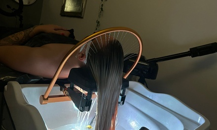 For 30 Minutes: Japanese Mini Scalp Reset Head Spa - Botanic Rituals