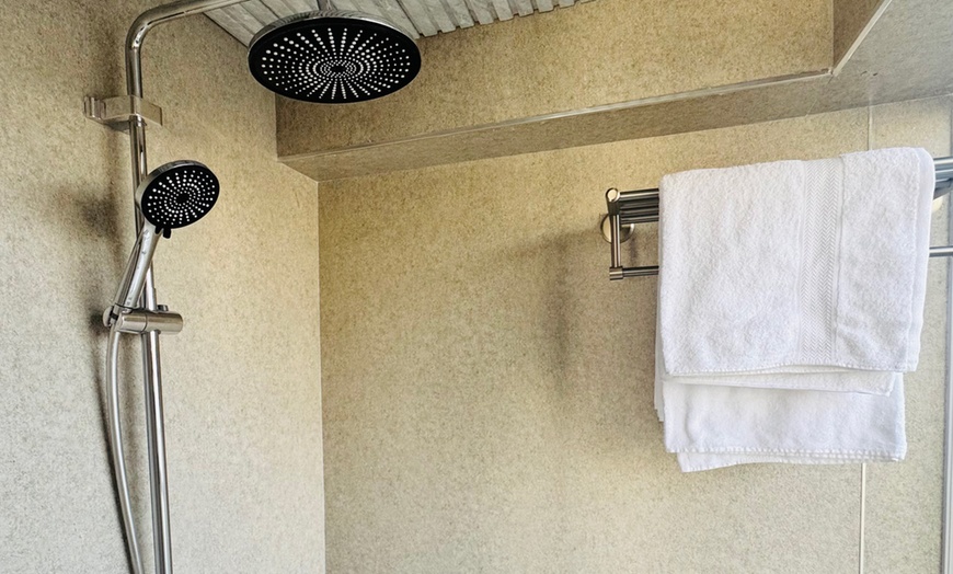 Image 5: Luxury Boat Room Camping for One, Two, or Three Night Stay w Breakfast