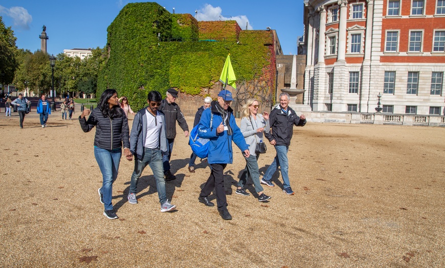 Image 4: Ticket to Royal Walking Tour + Optional Entry to Westminster Abbey