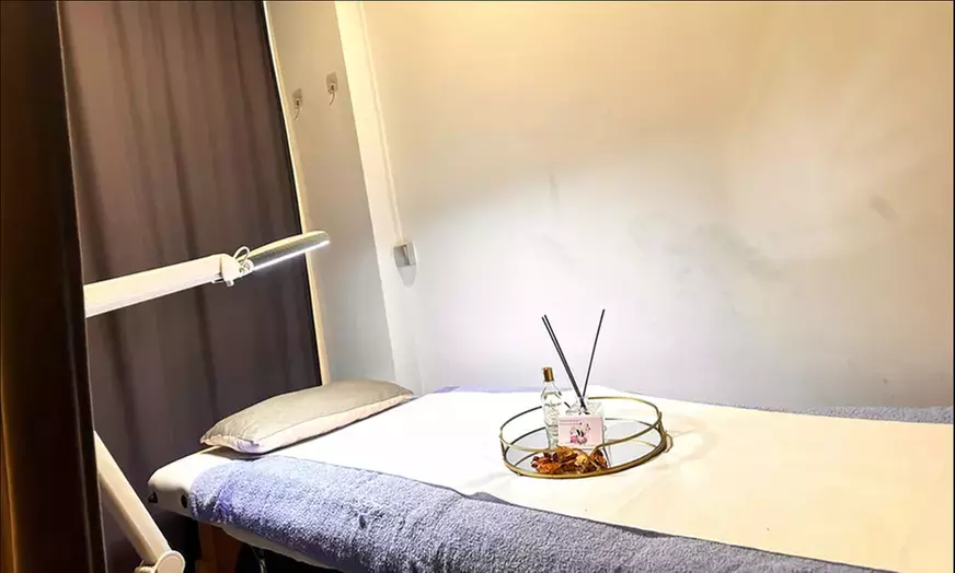 Épilation à la cire pour femme avec Mademoiselle Matignon