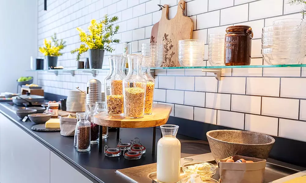 Frühstücksbuffet inkl. 1 Glas Sekt für 2 oder 4 Personen