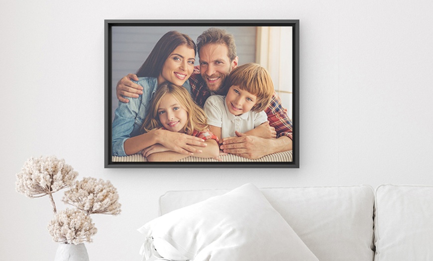 Image 2: Personalisierbare Foto-Leinwand im Rahmen