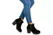 Damen Plateau-Chelsea-Boots in Veloursleder- oder Glatt-Optik in Schwarz - Second Medium