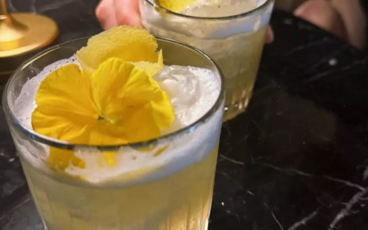 Cocktail nach Wahl inkl. Aperitivo Snacks für 2, 4 oder 6 Personen