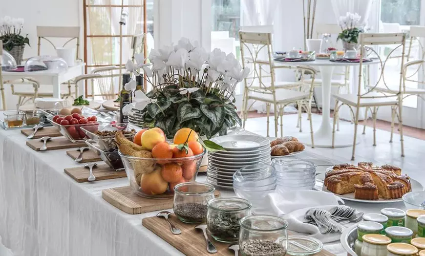 Image 14: Sabaudia 4*: camera matrimoniale con colazione o mezza pensione e Spa
