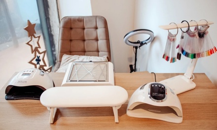 Beauté des mains ou des pieds avec pose de vernis semi-permanent - Nails by Myem