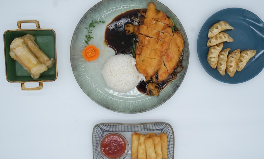 Image 2: 3-Gänge-Menü mit Vorspeise, Hauptgericht und Nachtisch nach Wahl