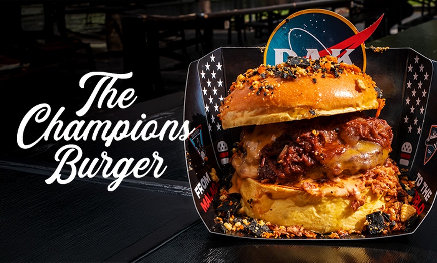 Image 2: The Champions Burger à Val d'Europe