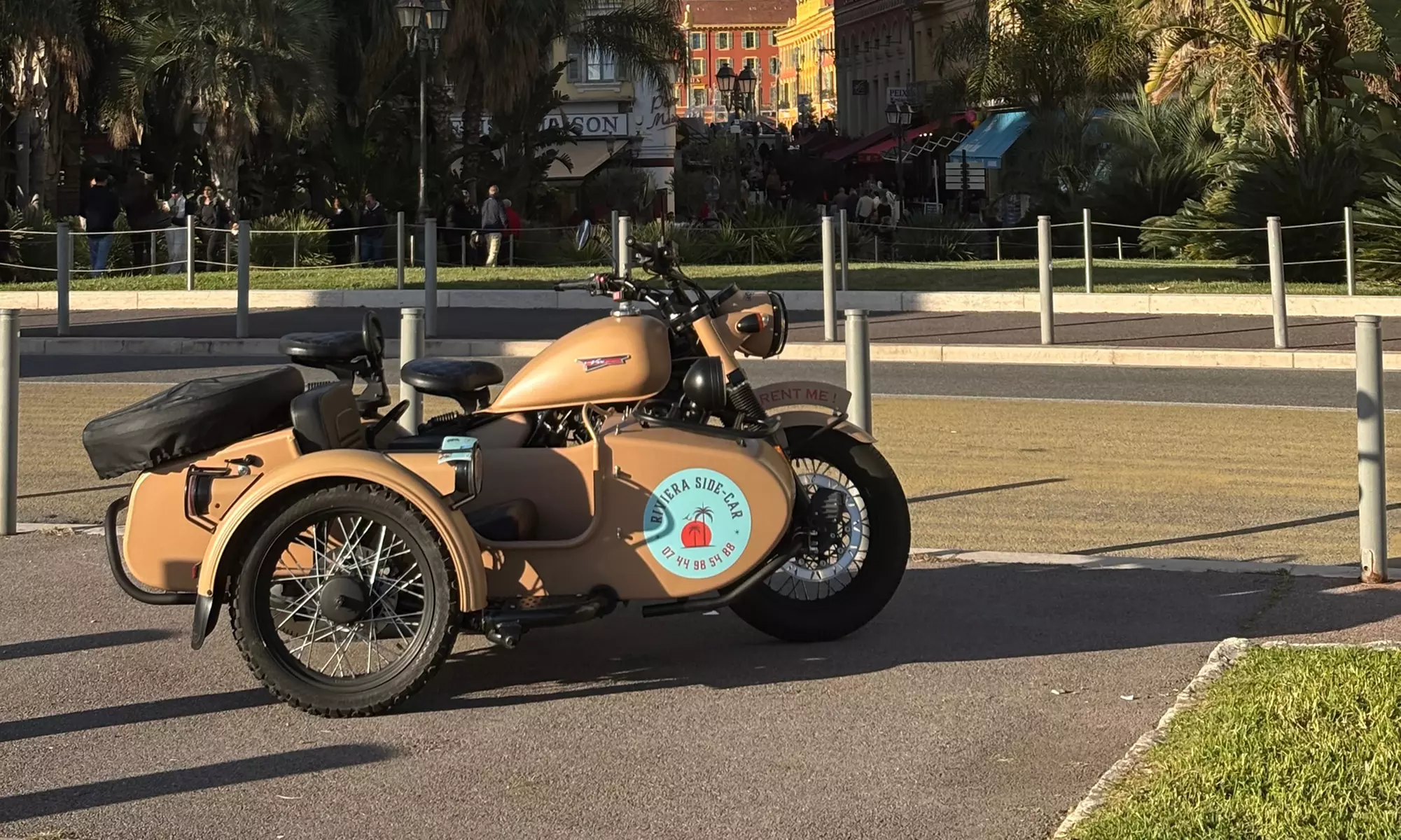 Baptême en Sidecar à Nice pour 2 personnes avec RIVIERA-SIDECAR