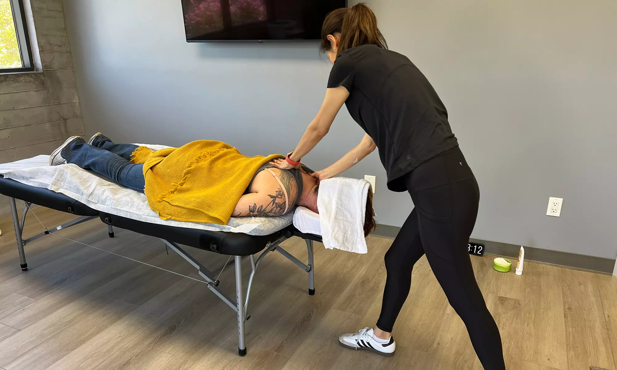 Up to 60% Off on Lymphatic Drainage Massage at 9KRYS Wellness - Primary Image