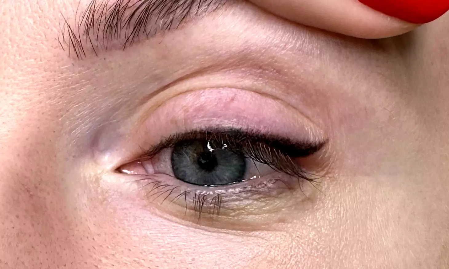 Enhance Your Look: Ombre Brows, Lip Blush, Or Eyeliner Tattoo Sessions