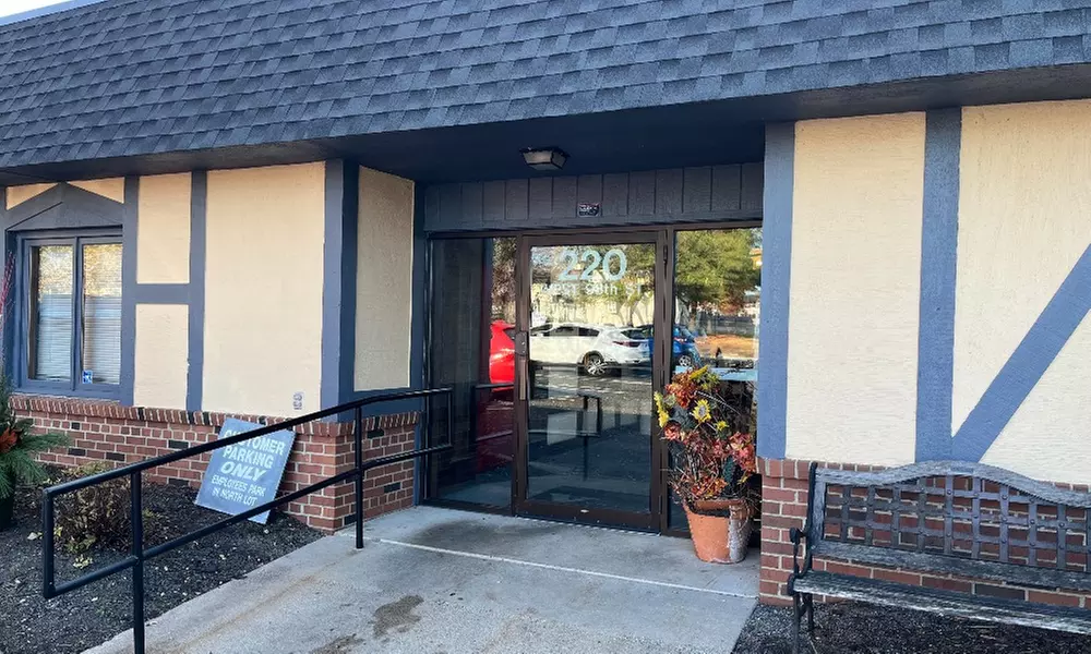 Relax Together with a 60-Min Couples Massage Experience