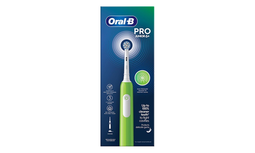 Image 2: Oral-B Junior Electric Rechargeable Toothbrush