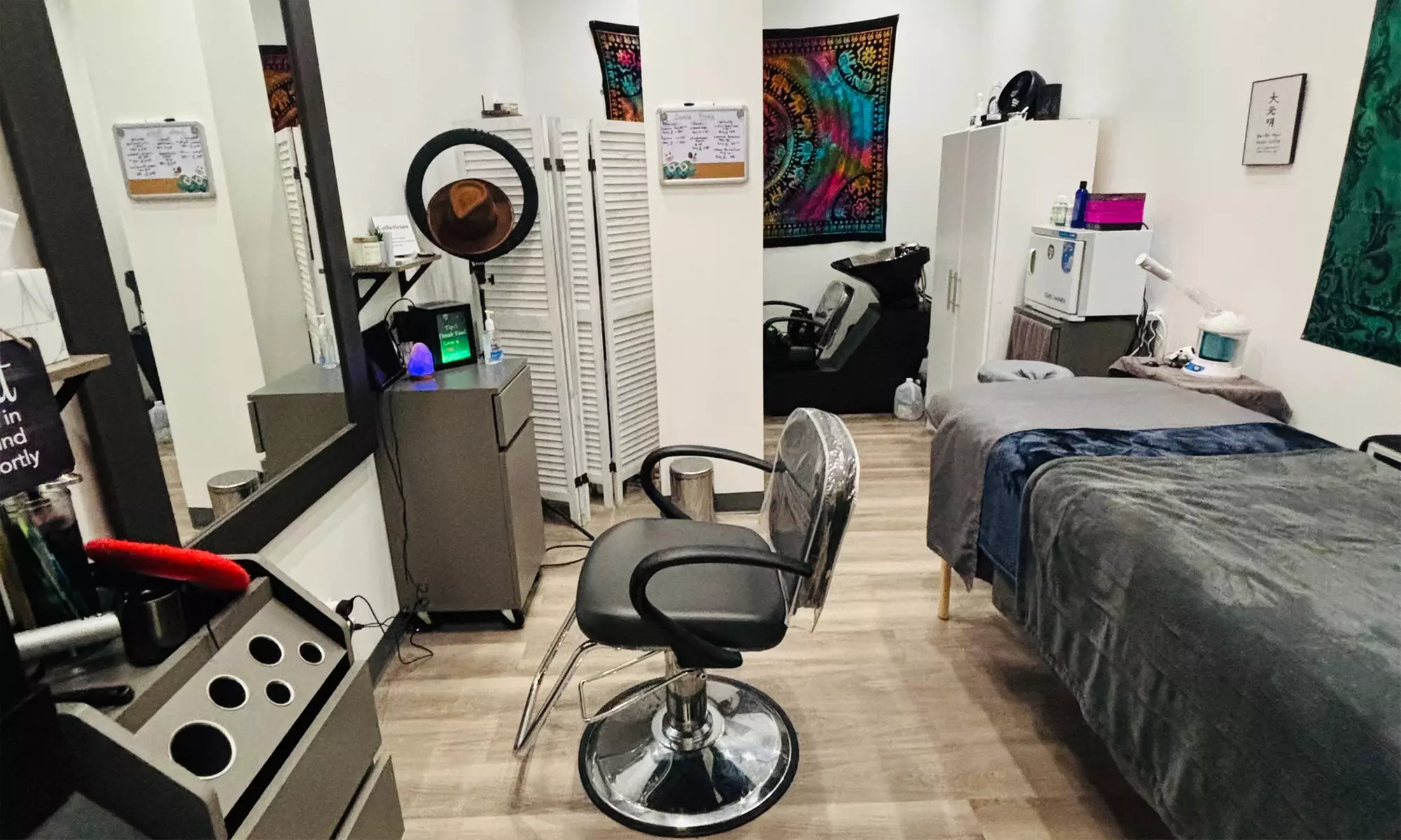 Enjoy 60-Min Choice of Facial Options with 30-Min Back Massage 