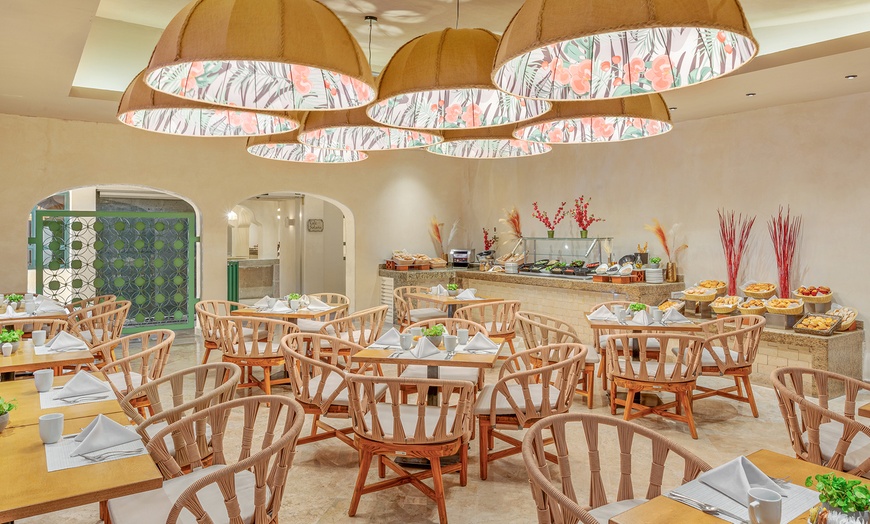 Image 13: 5-Star All-Inclusive Beachfront Stay 