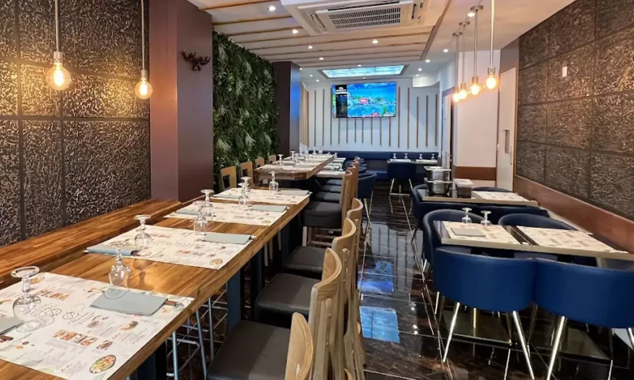 Cuisine chinoise et vietnamienne au restaurant Phobar à Paris