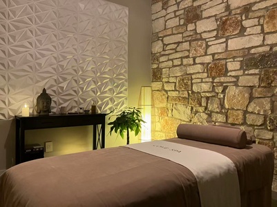 60 Minute Head Spa + Massage for One Person (Robe, Slippers, Complimentary Beverage of Your Choice) - Cove Spa | Massage & Head Spa