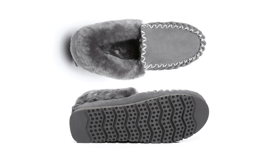 Image 23: Popo Moccasins Slipper Uggs