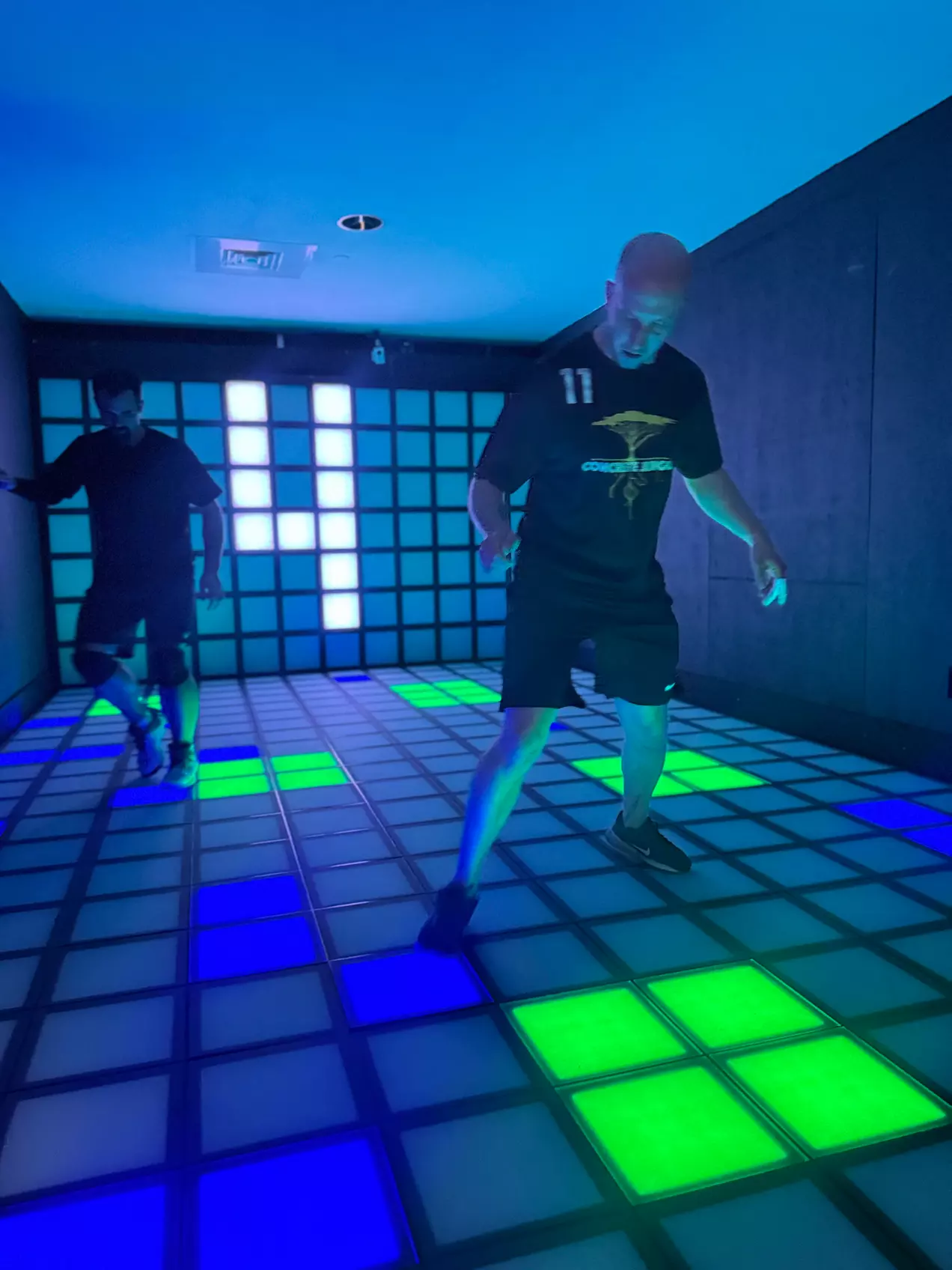 For Two, Four or Six: One Hour Manic Room