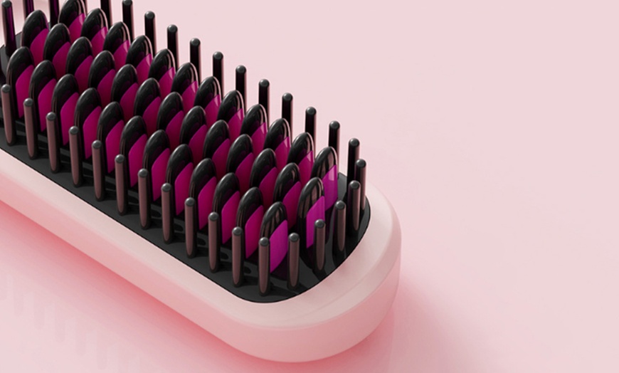 Image 11: Cordless Hair Straightener Brush