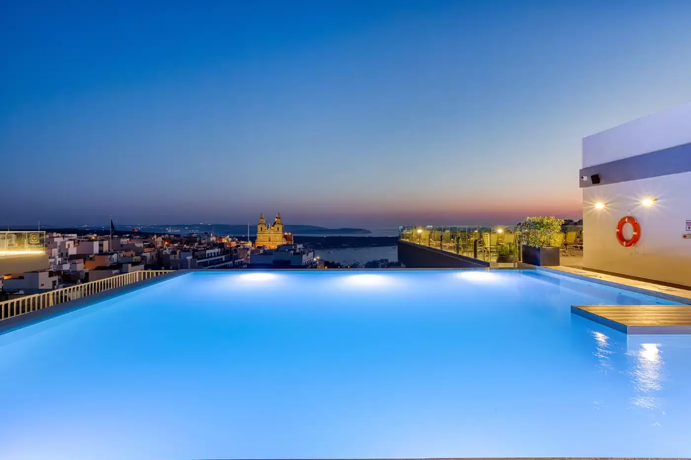 ✈ 8-Day Malta Vacation with Air from Great Value Vacations