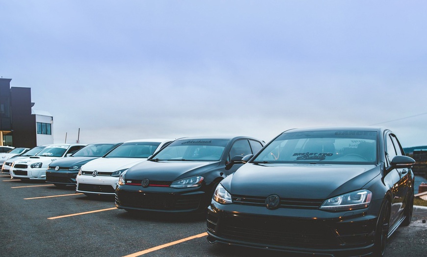 Image 3: Secure Outdoor or Undercover Airport Parking + Free Return Shuttle Bus