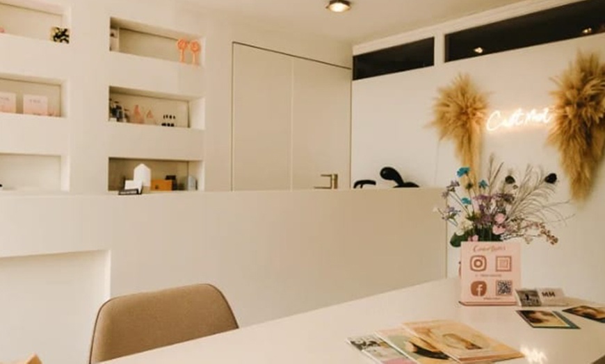 Image 4: Stralende glimlach, onberispelijke make up