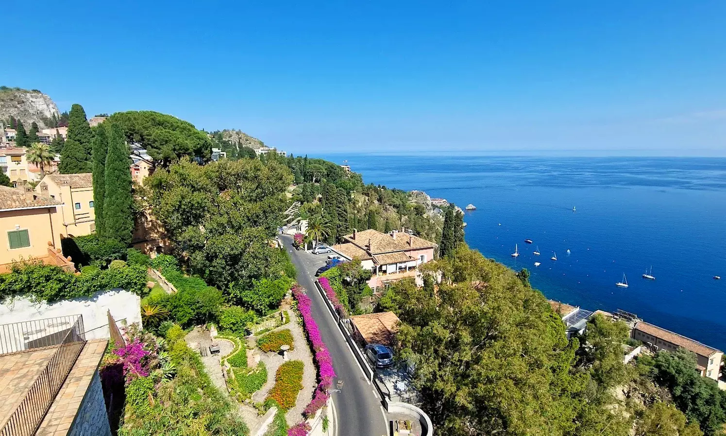 ✈ Sicily Road Trip with Flights, Car & Stay