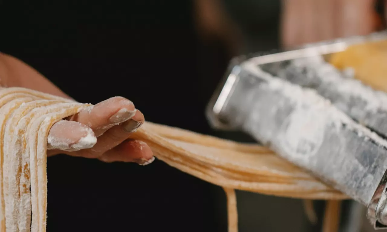 ✨Authentic Italian Dining + Wine/Beer/Soft Drink for Up to Eight People