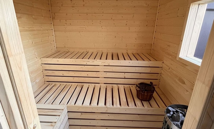 Image 4: Relaksacyjny pakiet dla dwojga z kąpielą leśną i sauną