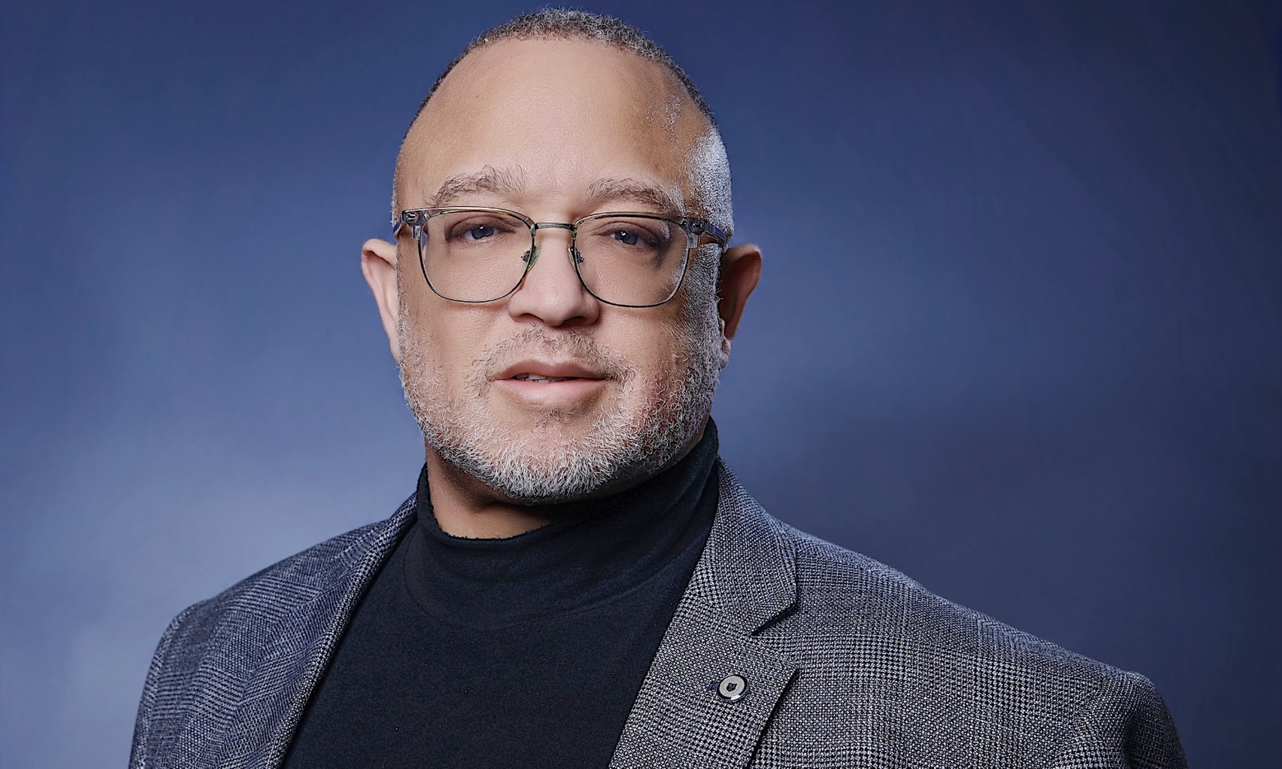 30-Min Headshots or 60-Min Branding Photo Sessions with Edited Images