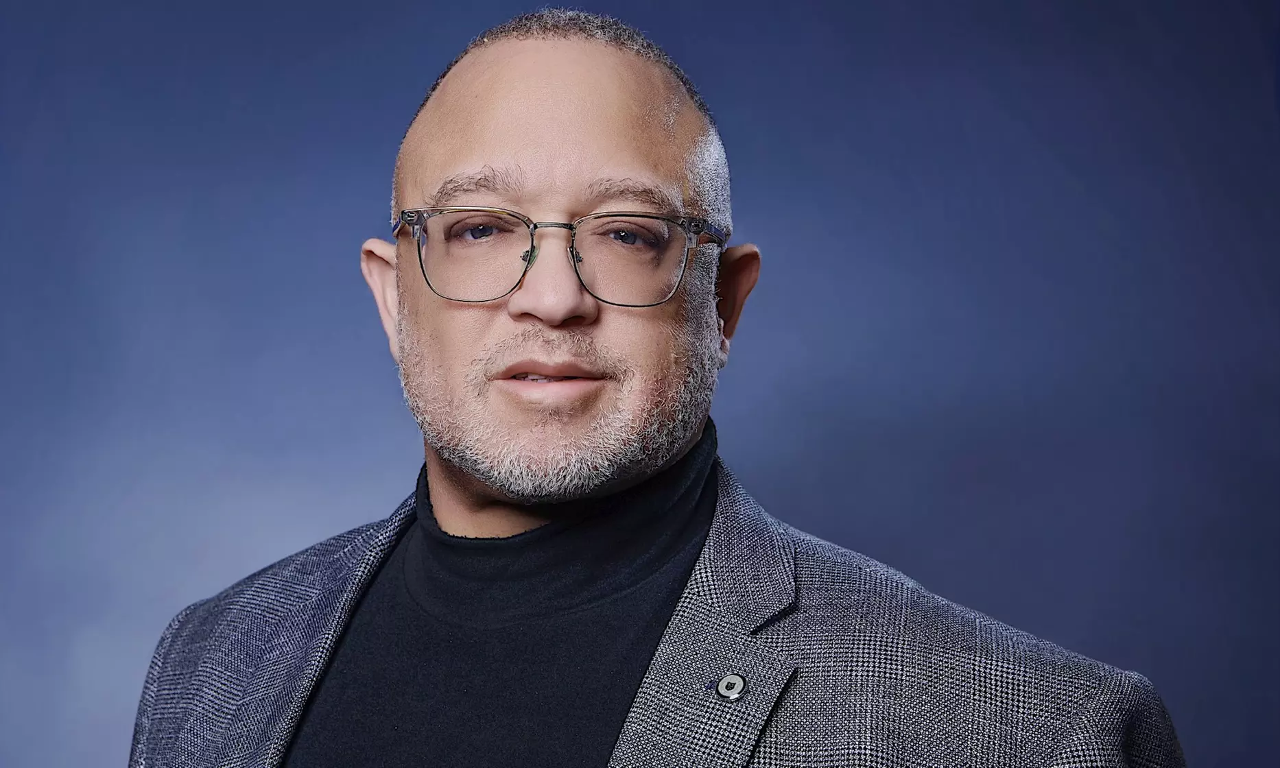 30-Min Headshots or 60-Min Branding Photo Sessions with Edited Images