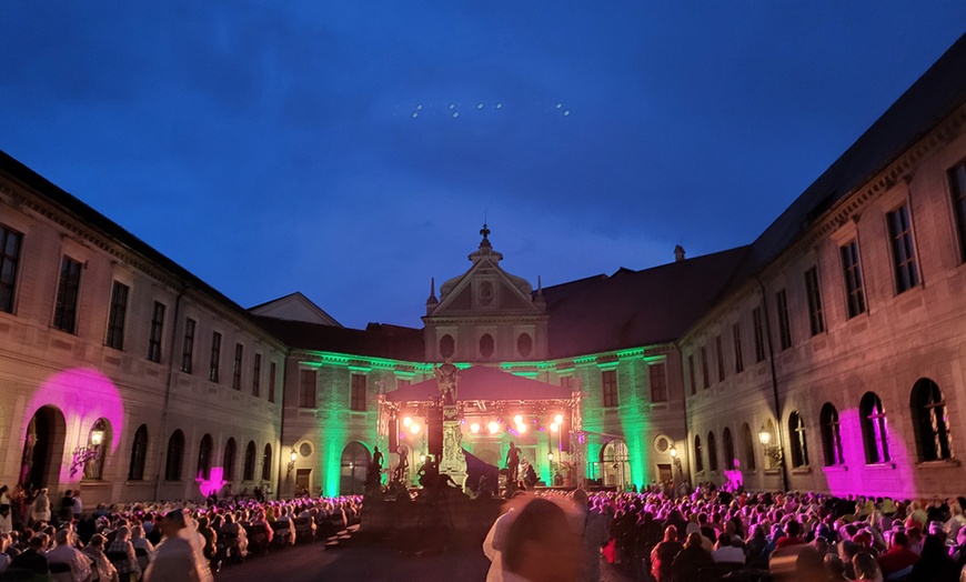 Image 4: Münchner Open Air Sommer: 2 Tickets für "Best of Musicals" 