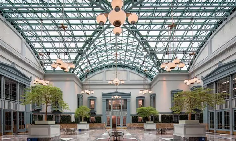 Explore Chicago with Two, Four, Six or Eight-Hour Private City Tour at Chicago City Tour (Up to 20% Off) - Primary Image