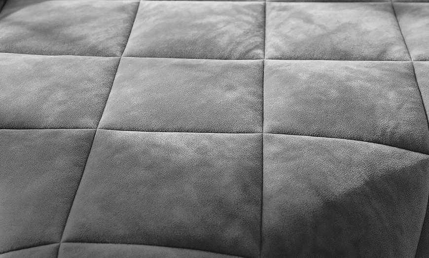 Image 3: Trapunta in velluto Irina