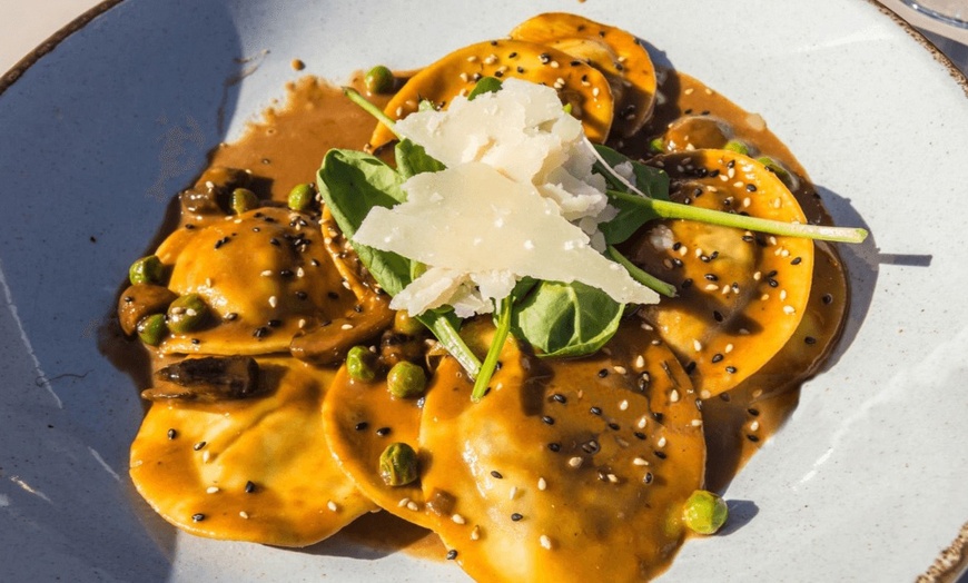 Image 16: Abruzzo: 1 o 2 notti con colazione o mezza pensione e Wine Spa 