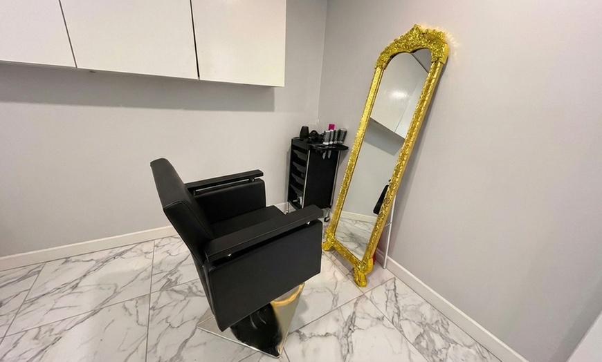 Image 4: Get Wash, Cut, & Blow Dry w Optional Root Colour, or Full Head Colour!